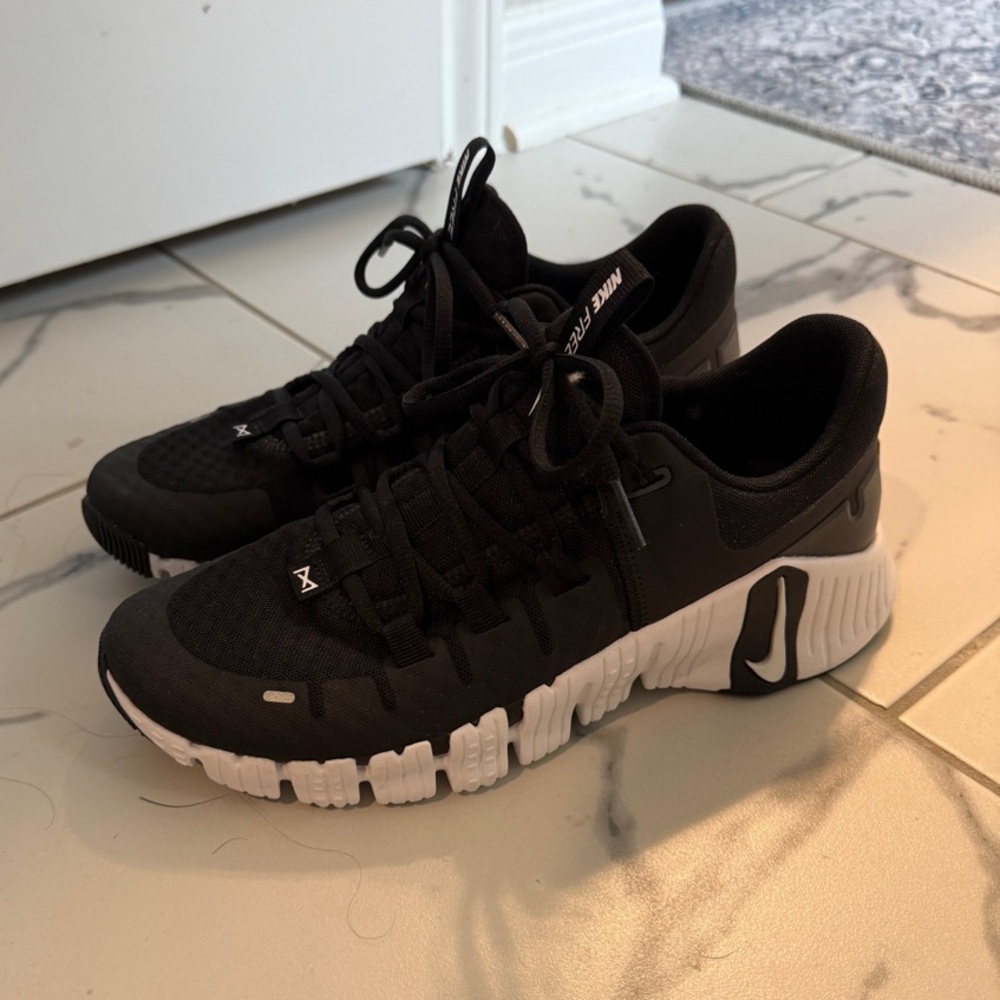 Women’s Nike free metcon 5